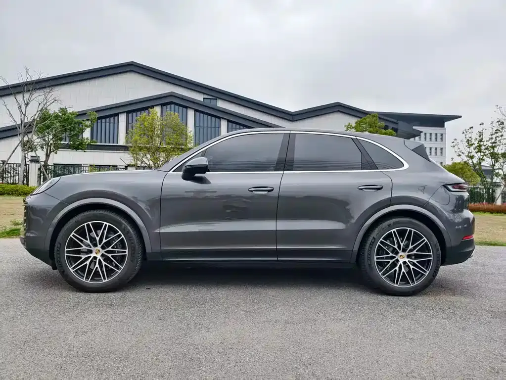 Porsche Cayenne — фото 8