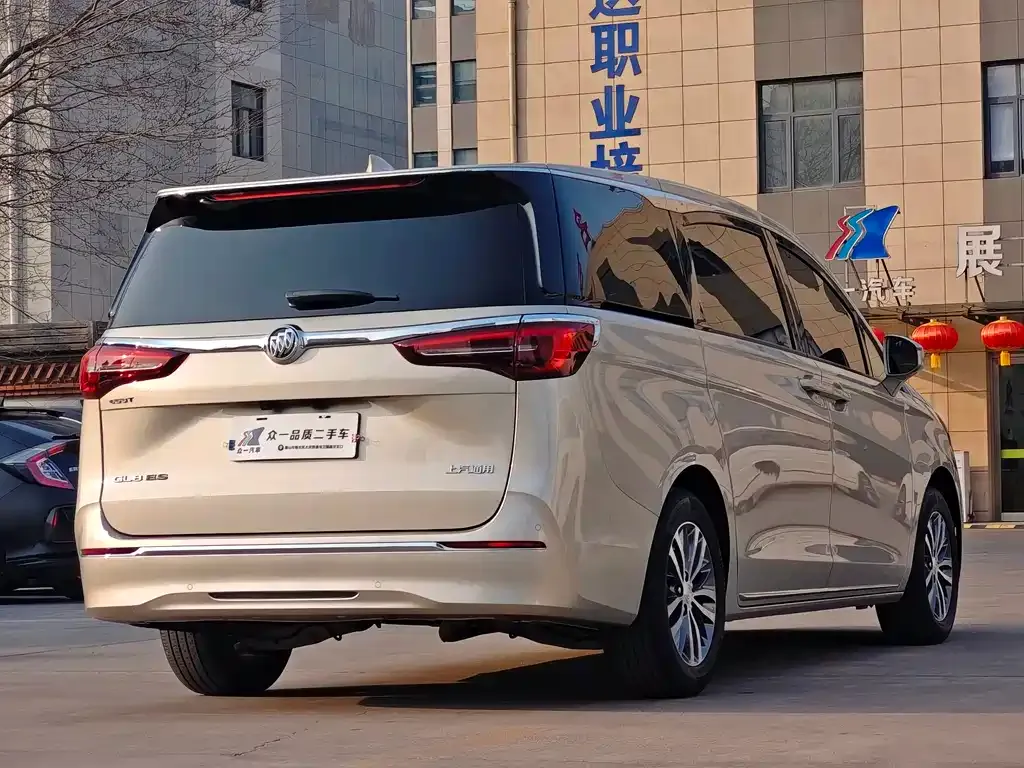 Buick GL8 2023 из CN, фото 8
