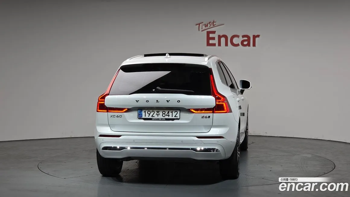 Volvo XC60 2024 из KR, фото 4