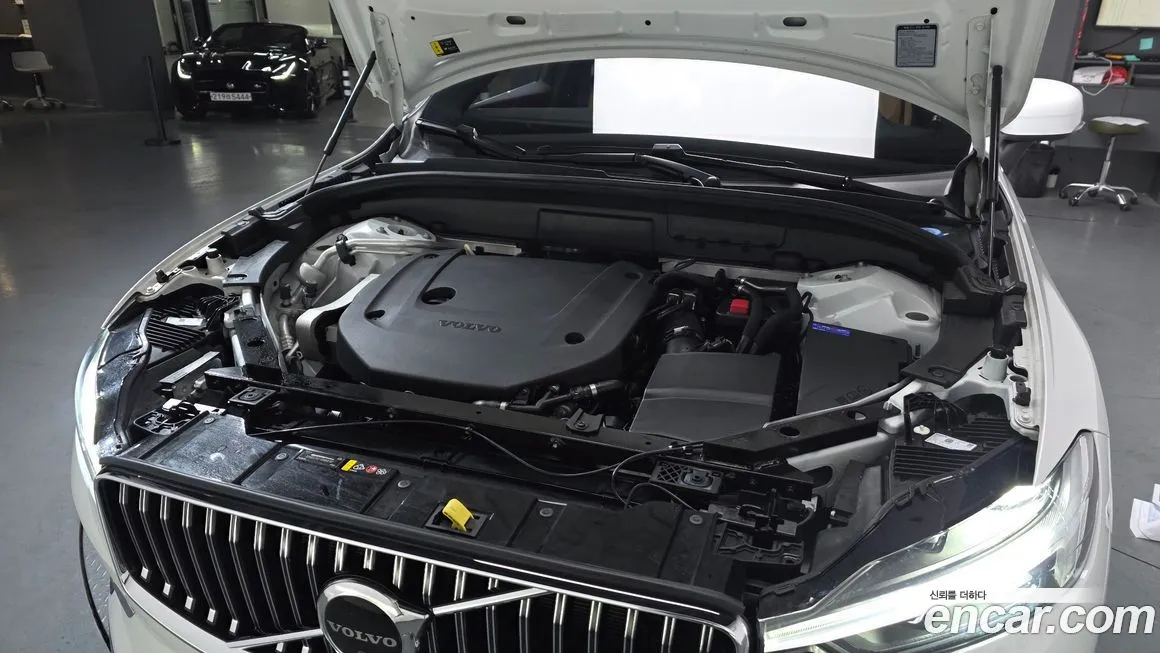 Volvo XC60 2024 из KR, фото 9