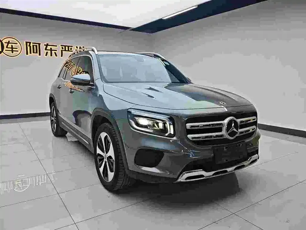 Mercedes-Benz GLB — фото 3