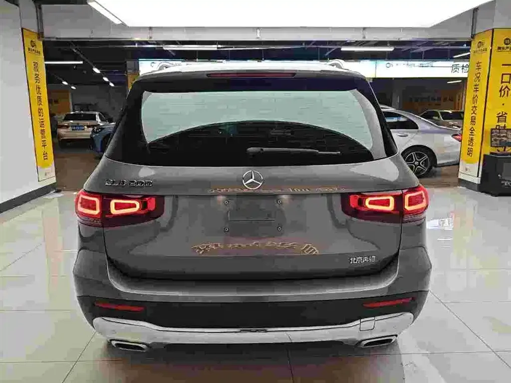 Mercedes-Benz GLB — фото 6