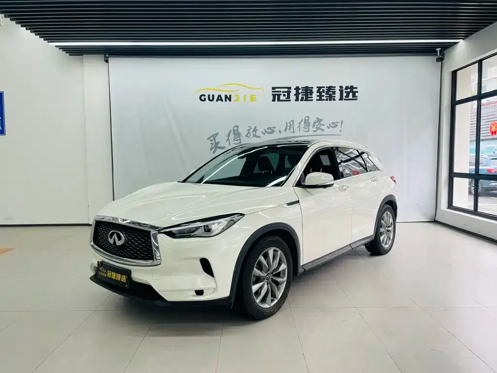 Infiniti QX50 2021 из CN, фото 1