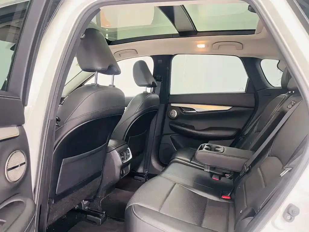 Infiniti QX50 2021 из CN, фото 4