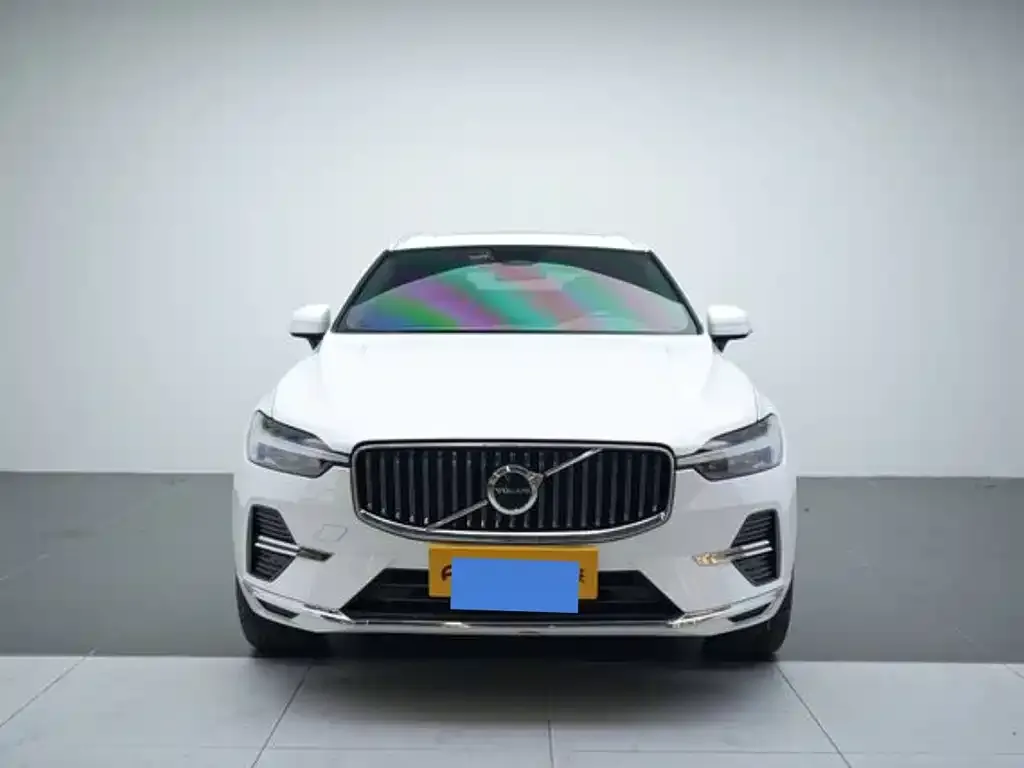 Volvo XC60 — фото 2