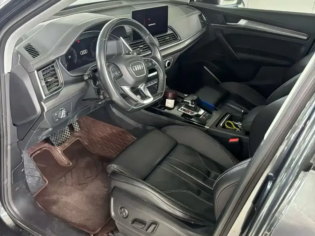 Audi Q5L 2022 из CN, фото 3