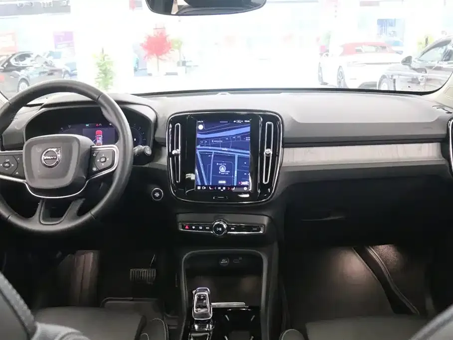 Volvo XC40 2024 из CN, фото 8