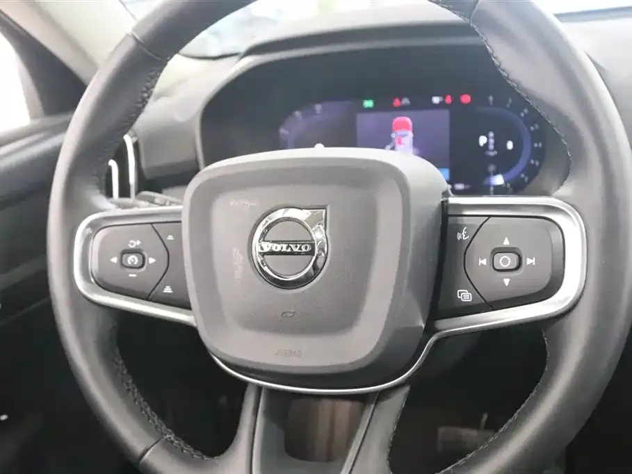 Volvo XC40 2024 из CN, фото 10