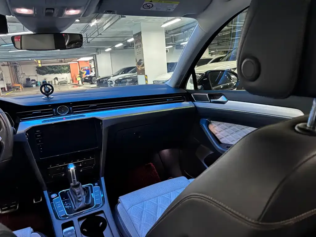 Volkswagen Magotan 2023 из CN, фото 10