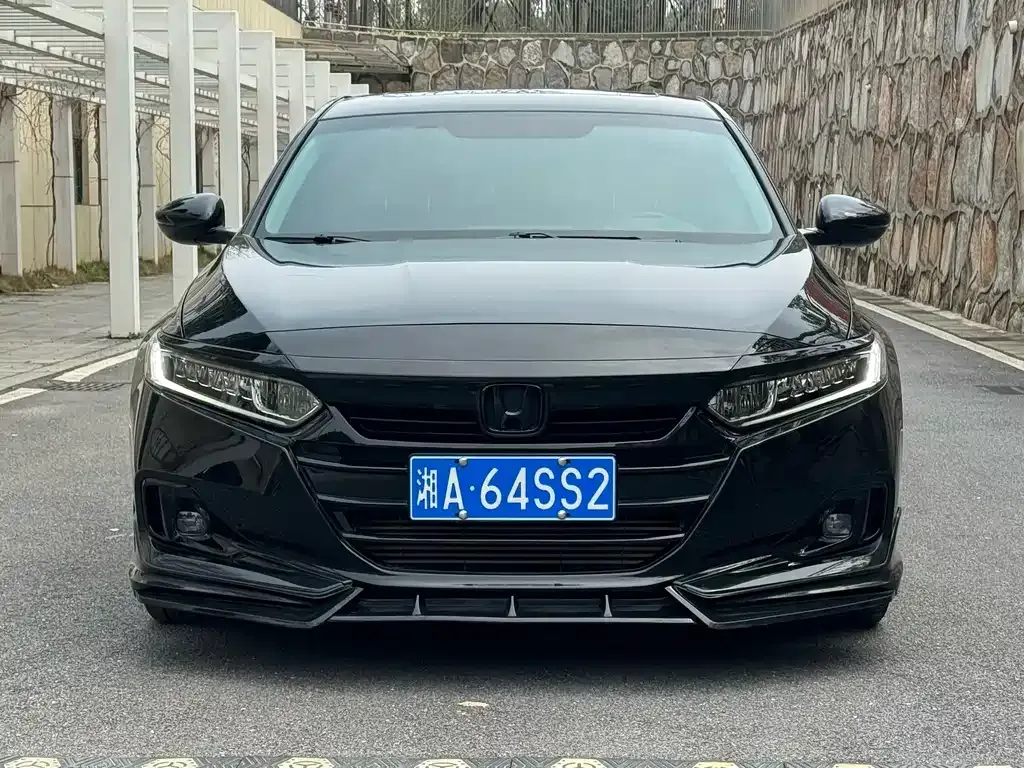 Honda Accord — фото 4
