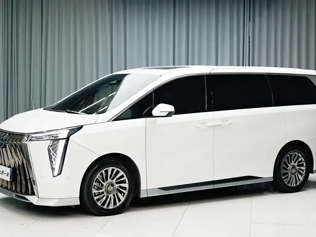 GAC Motor Trumpchi M8 — фото 1