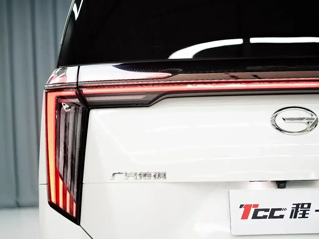 GAC Motor Trumpchi M8 — фото 8