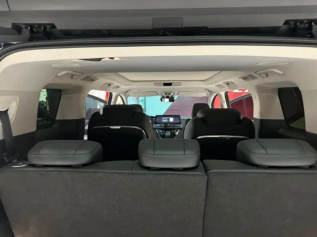 Hongqi HQ9 PHEV 2024 из CN, фото 8
