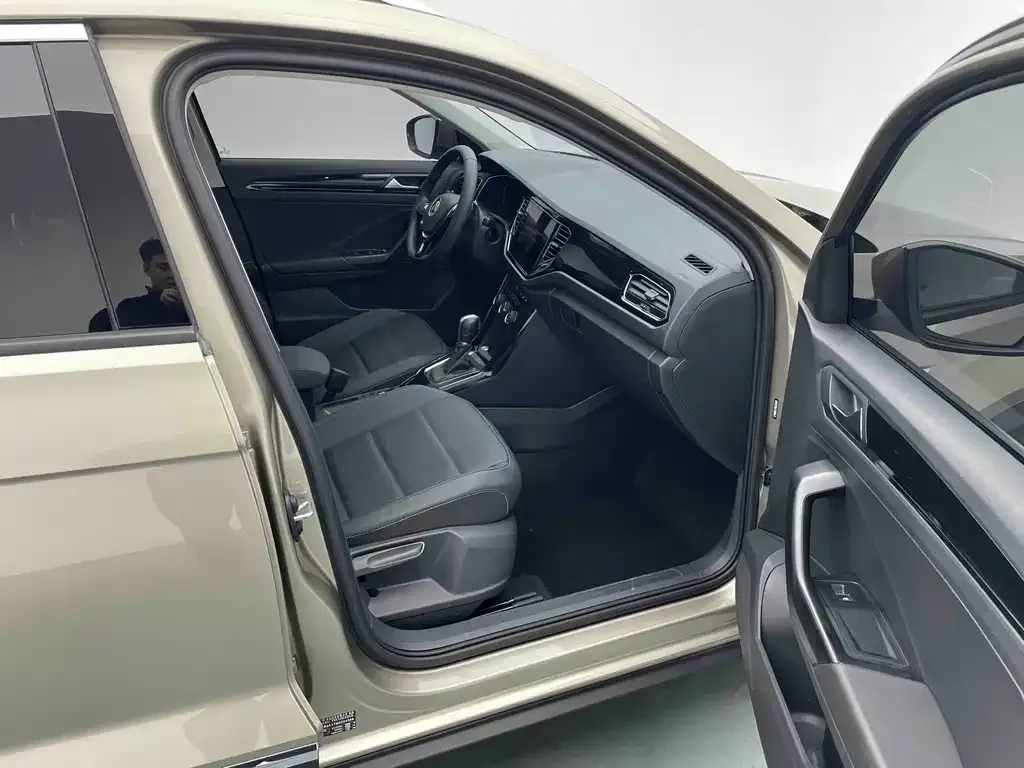 Volkswagen T-Roc 2022 из CN, фото 7