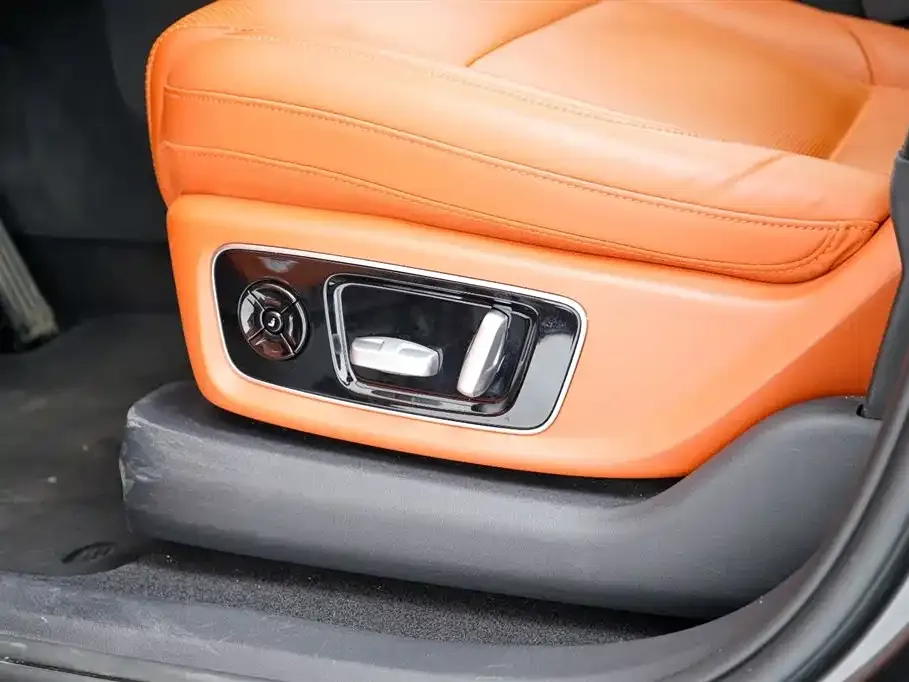Li Auto Li L8 2023 из CN, фото 5