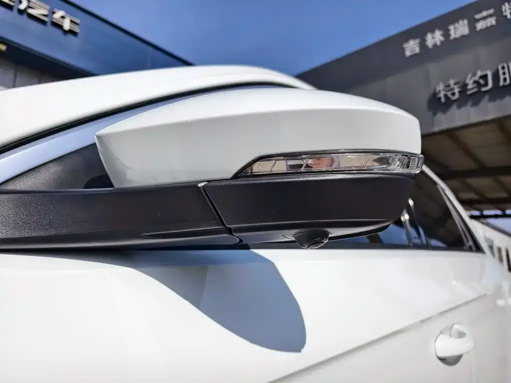 Volkswagen T-Roc 2022 из CN, фото 2