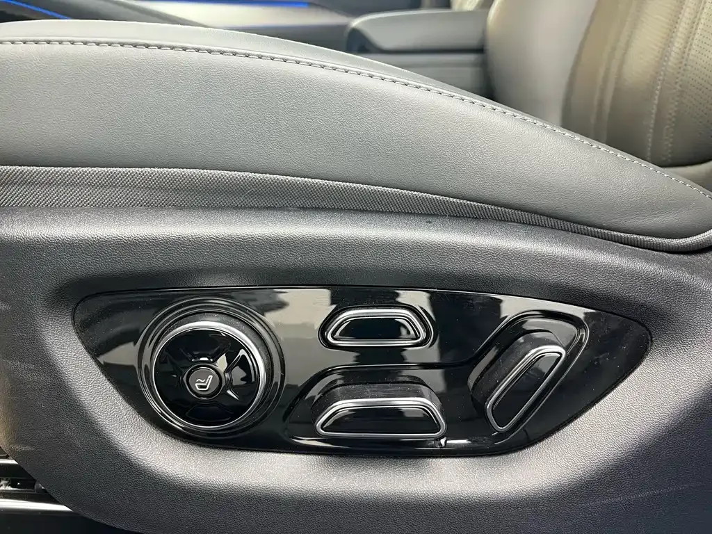 BYD L EV 2025 из CN, фото 7