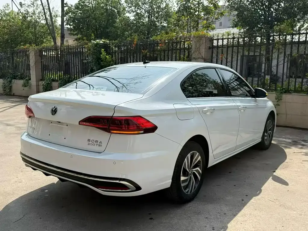 Volkswagen Bora 2023 из CN, фото 9