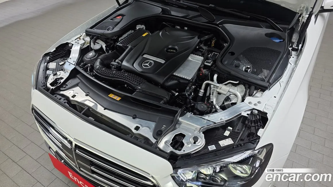 Mercedes-Benz E-Class 2023 из KR, фото 10