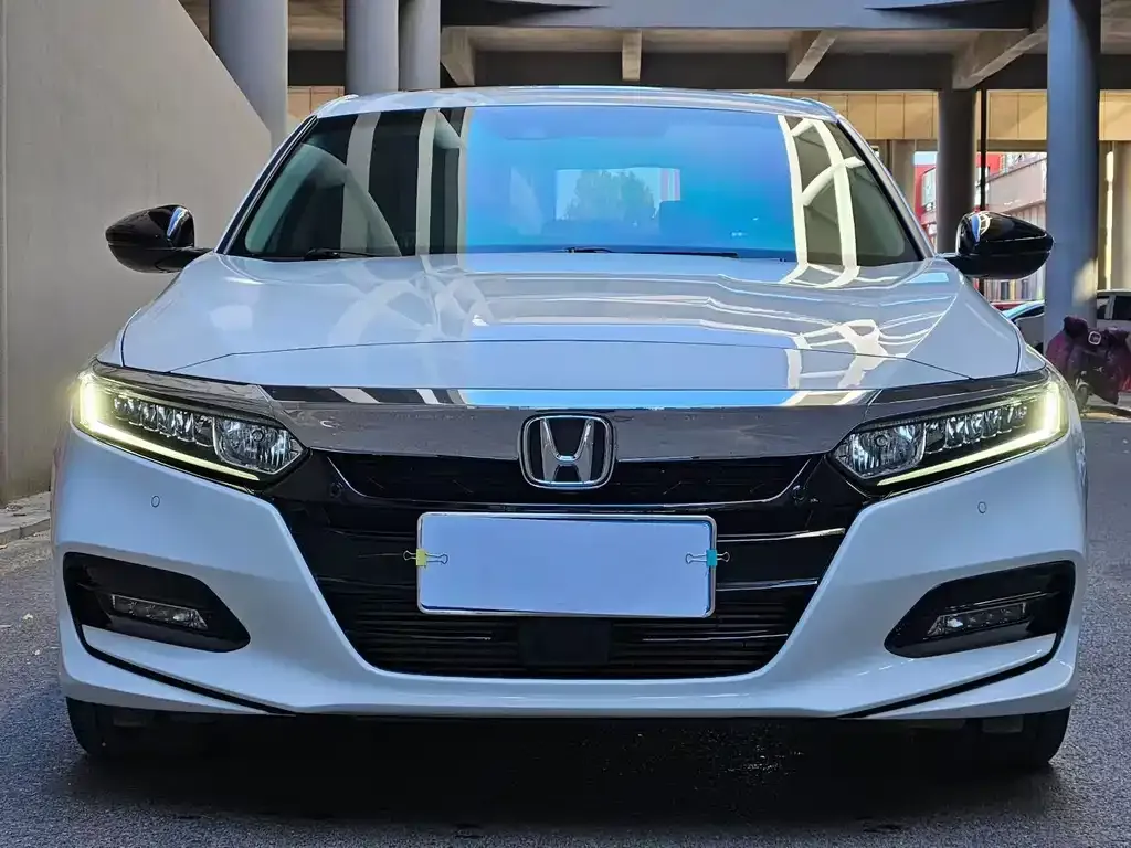 Honda Accord — фото 5