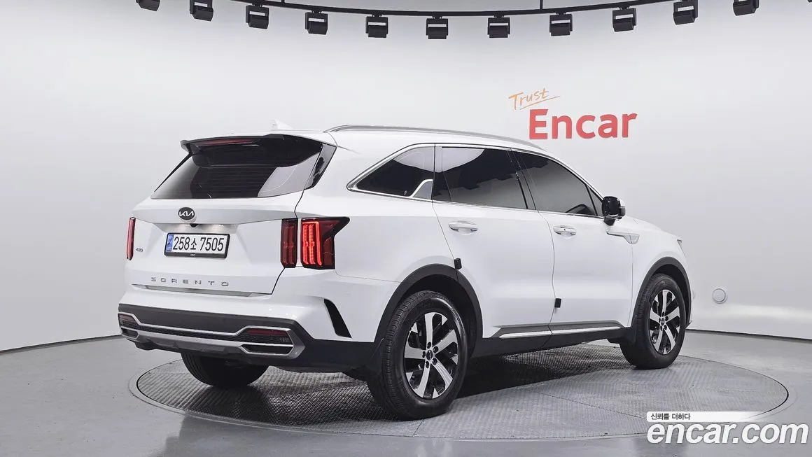Kia Sorento — фото 2