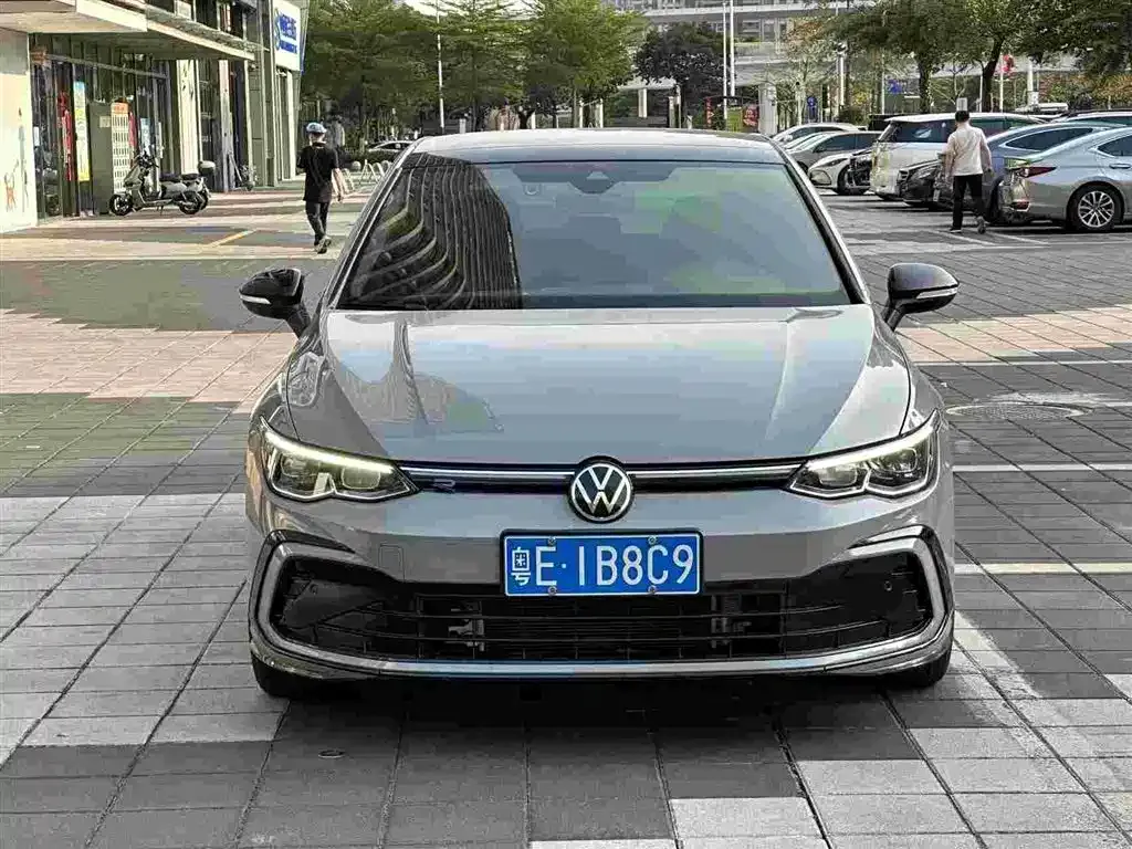 Volkswagen Golf 2021 из CN, фото 4