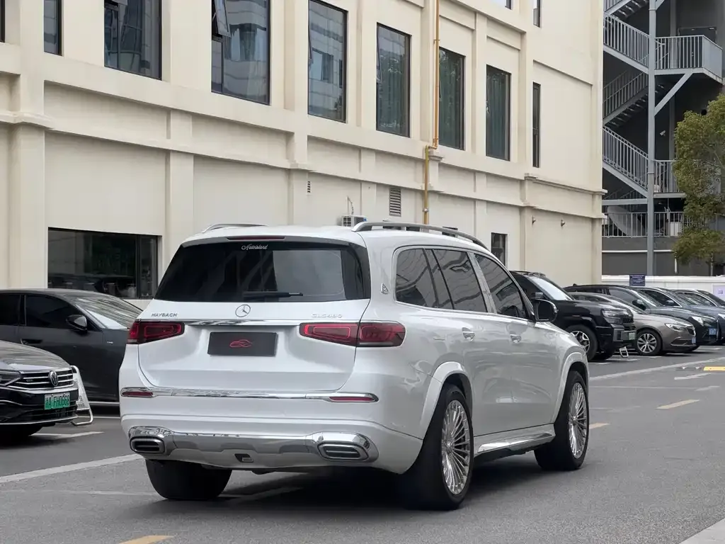 Mercedes-Benz GLS — фото 4