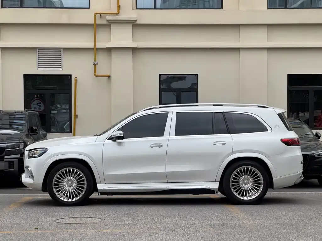 Mercedes-Benz GLS — фото 5