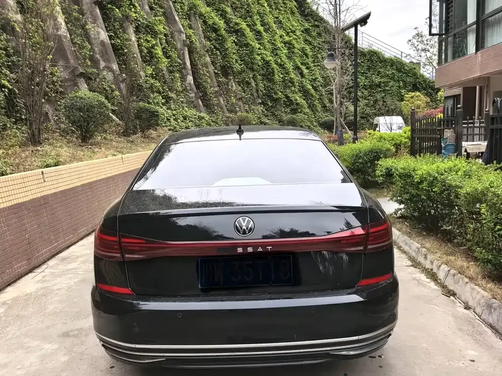 Volkswagen Passat — фото 3