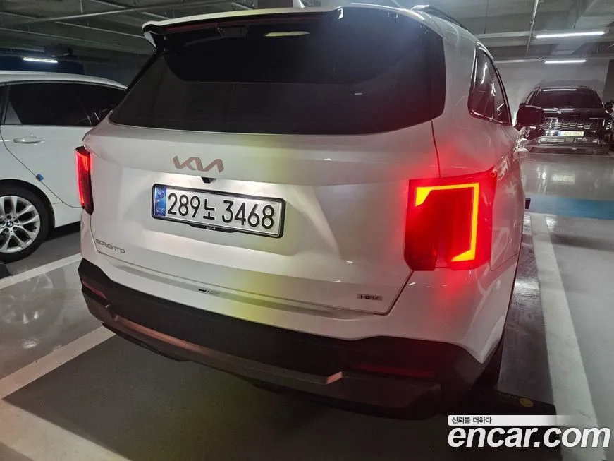 Kia Sorento — фото 9