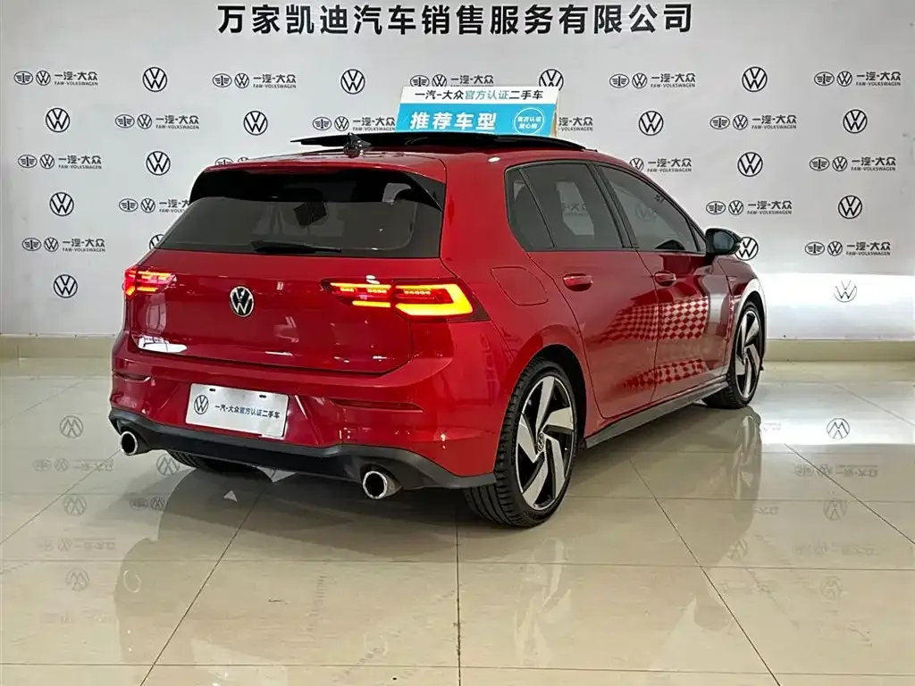 Volkswagen Golf GTI — фото 4