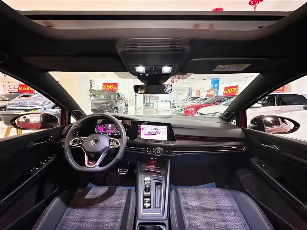Volkswagen Golf GTI — фото 6