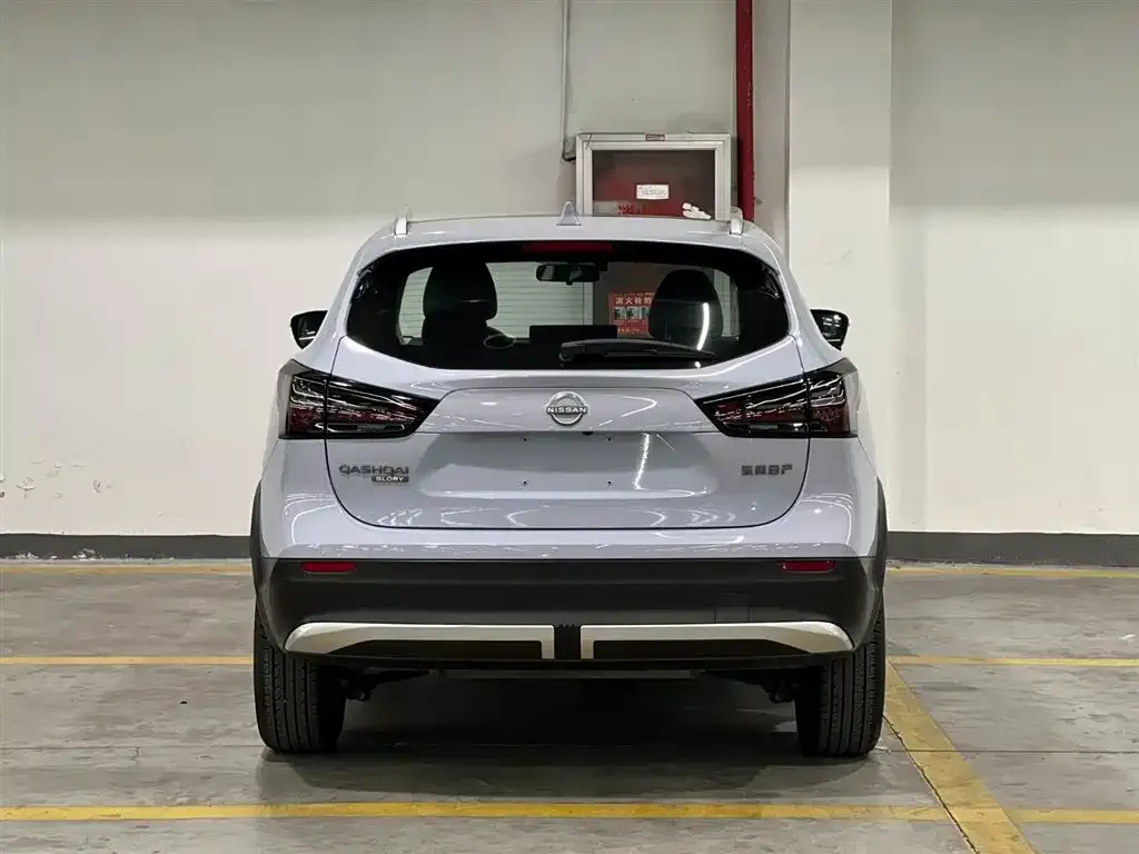 Nissan Qashqai — фото 2