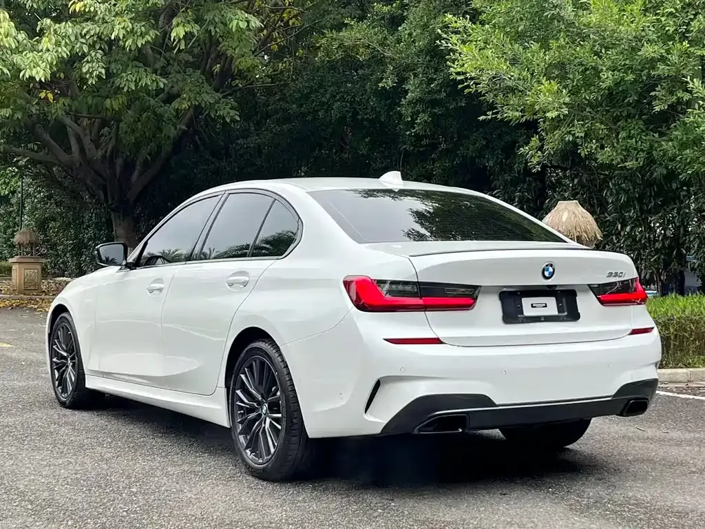 BMW 3 Series — фото 10