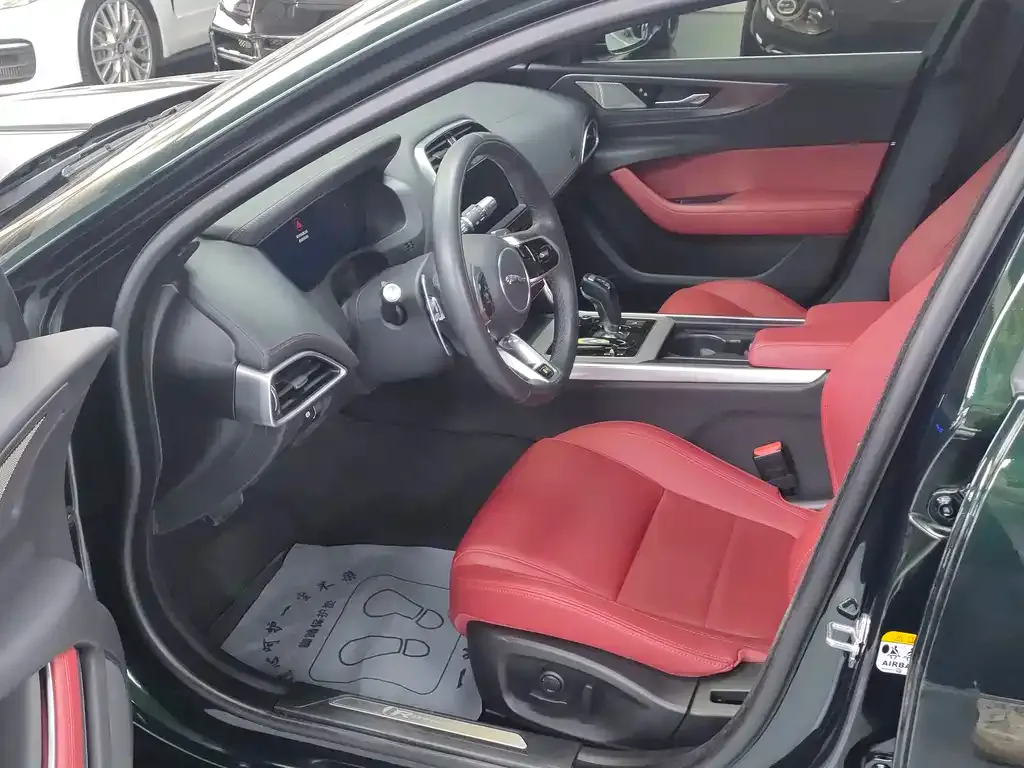 Jaguar XEL 2024 из CN, фото 10