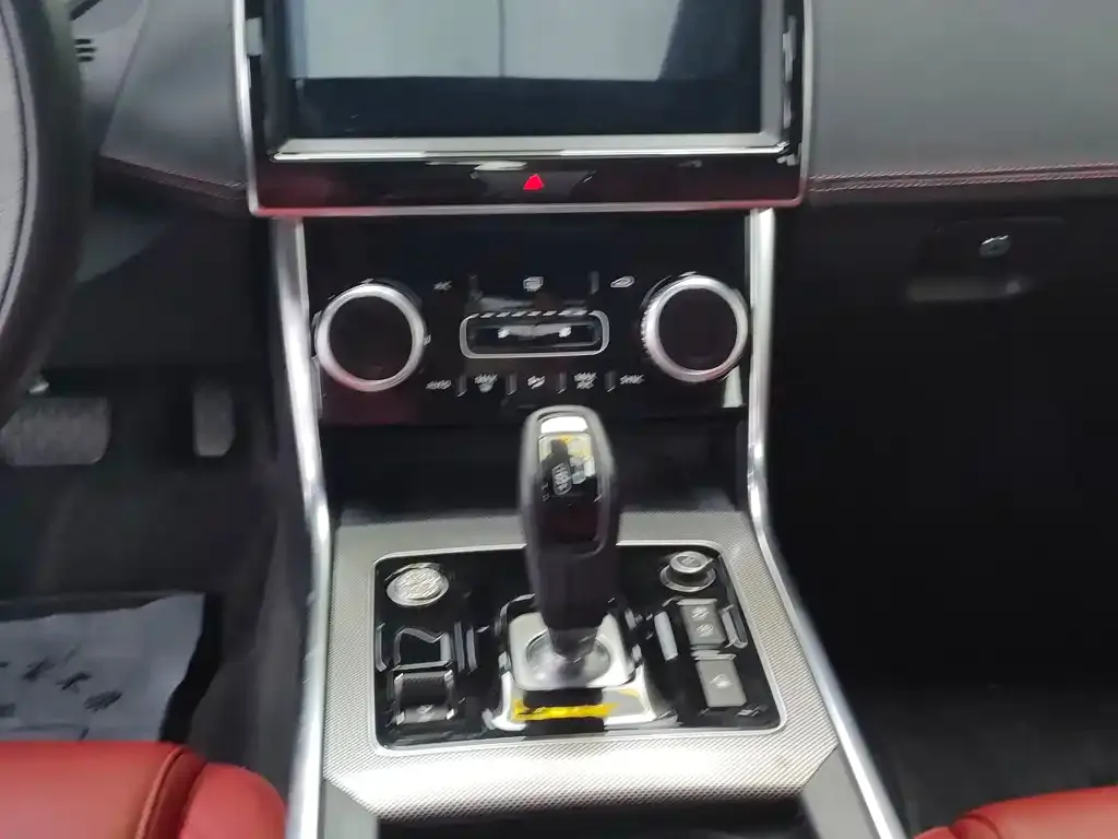 Jaguar XEL 2024 из CN, фото 4