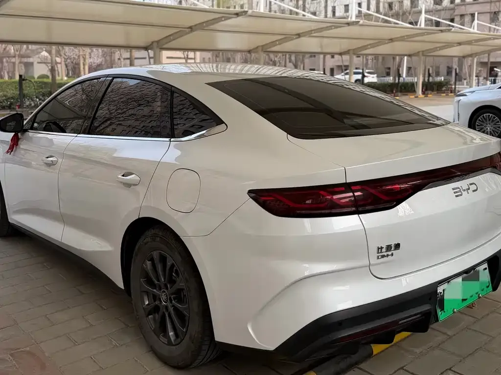 BYD Qin L — фото 8