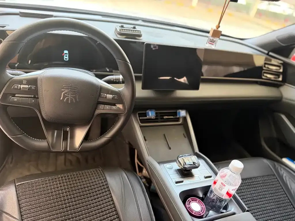 BYD Qin L — фото 10