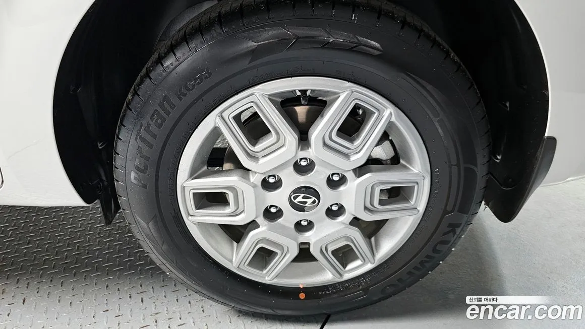 Hyundai Staria 2025 из KR, фото 8