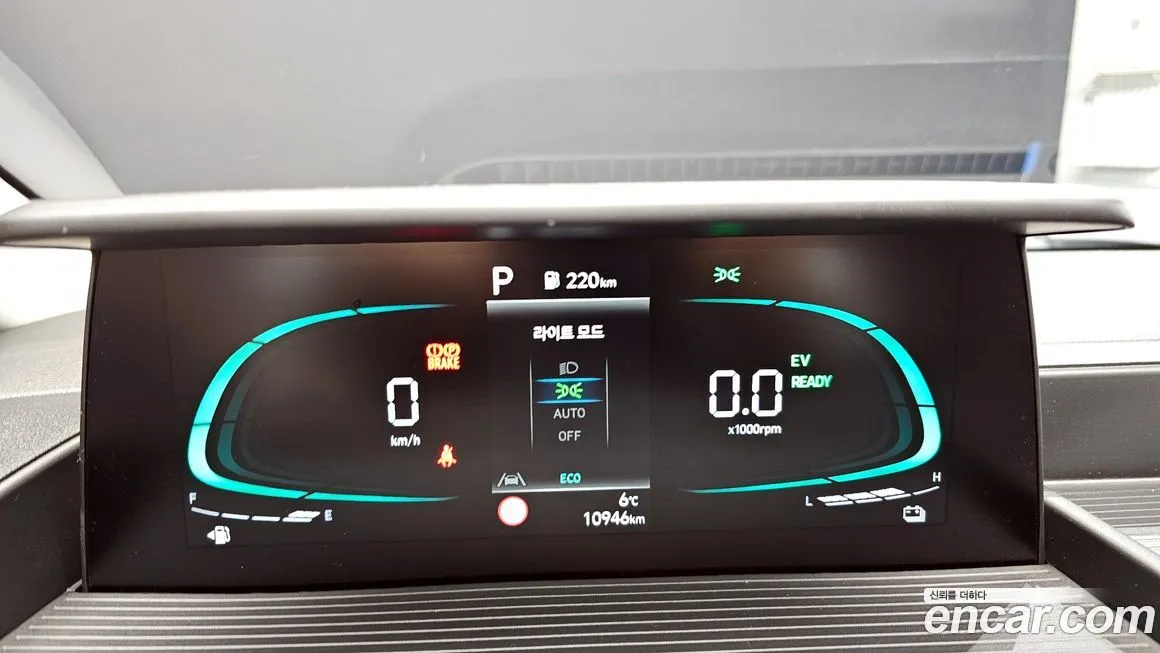 Hyundai Staria 2025 из KR, фото 2