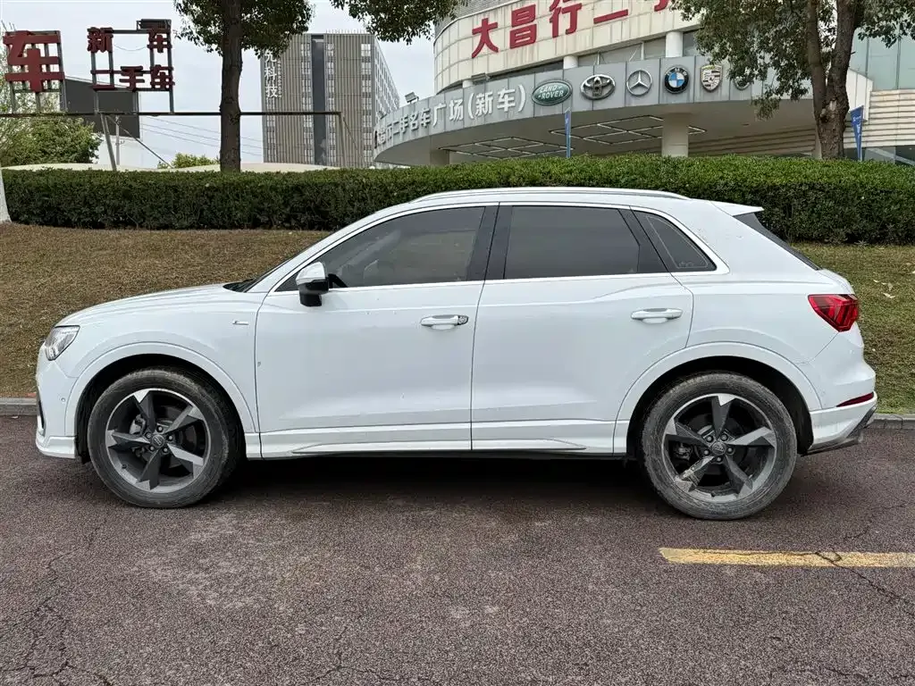 Audi Q3 — фото 3