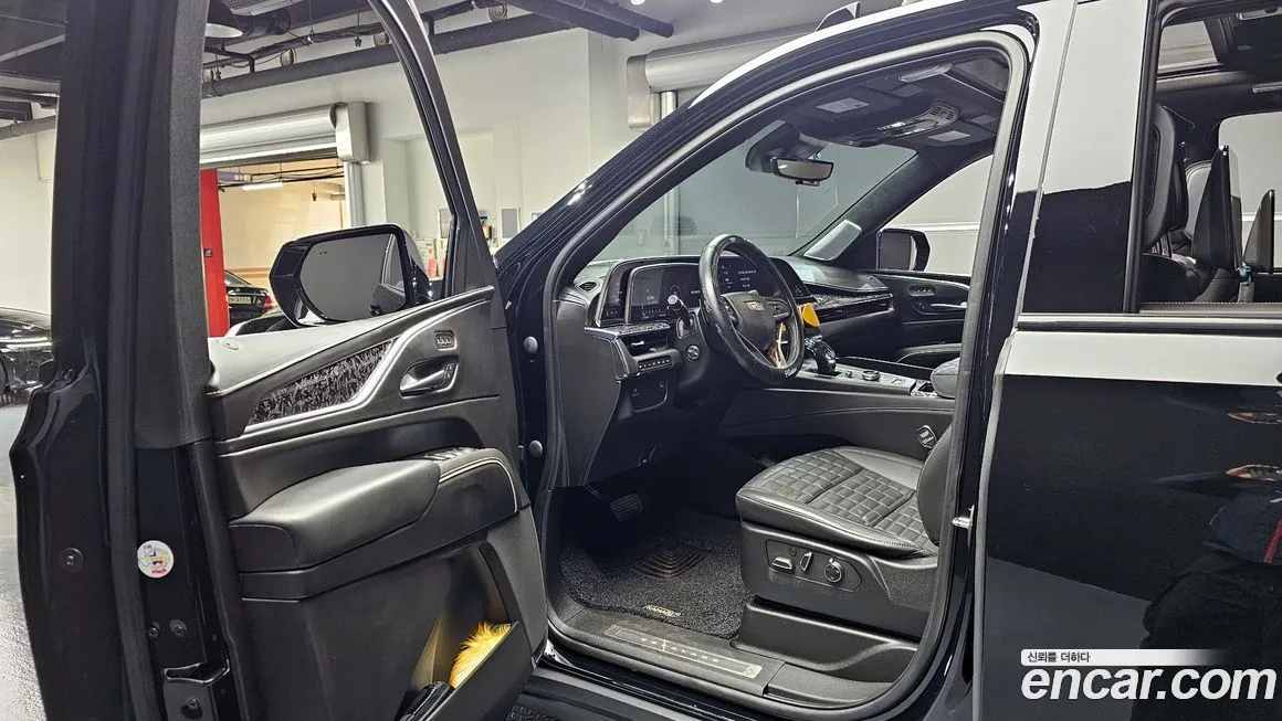 Cadillac Escalade 2022 из KR, фото 9