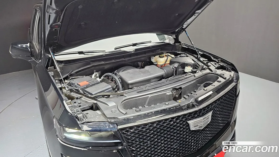 Cadillac Escalade 2022 из KR, фото 8