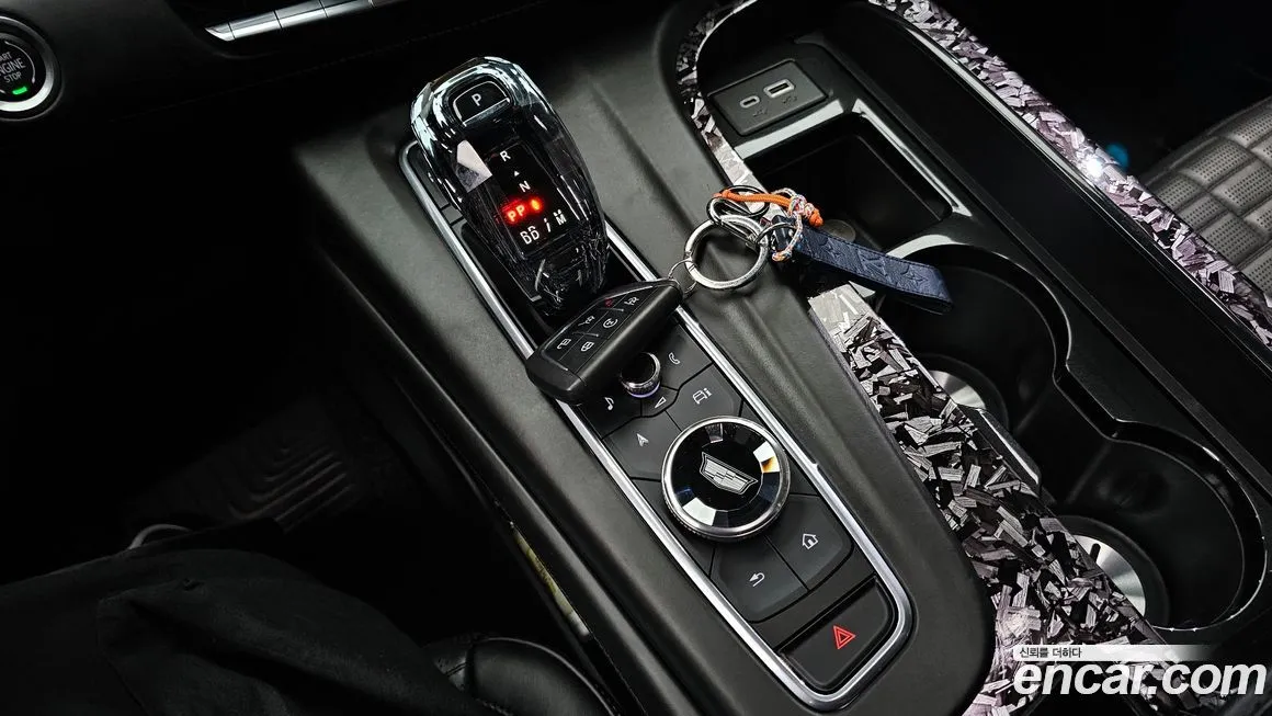 Cadillac Escalade 2022 из KR, фото 3