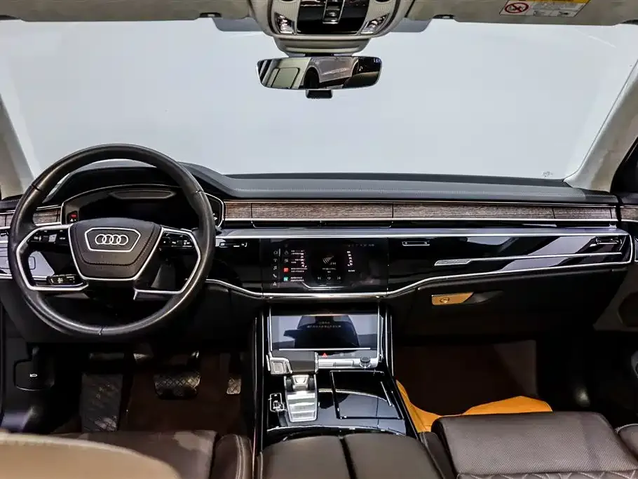 Audi A8 2024 из CN, фото 2