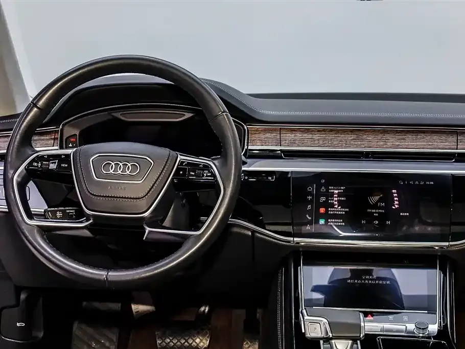 Audi A8 2024 из CN, фото 3