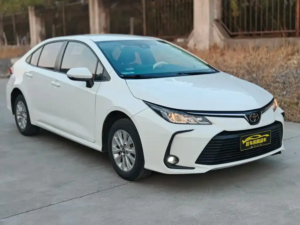 Toyota Corolla 2022 из CN, фото 9