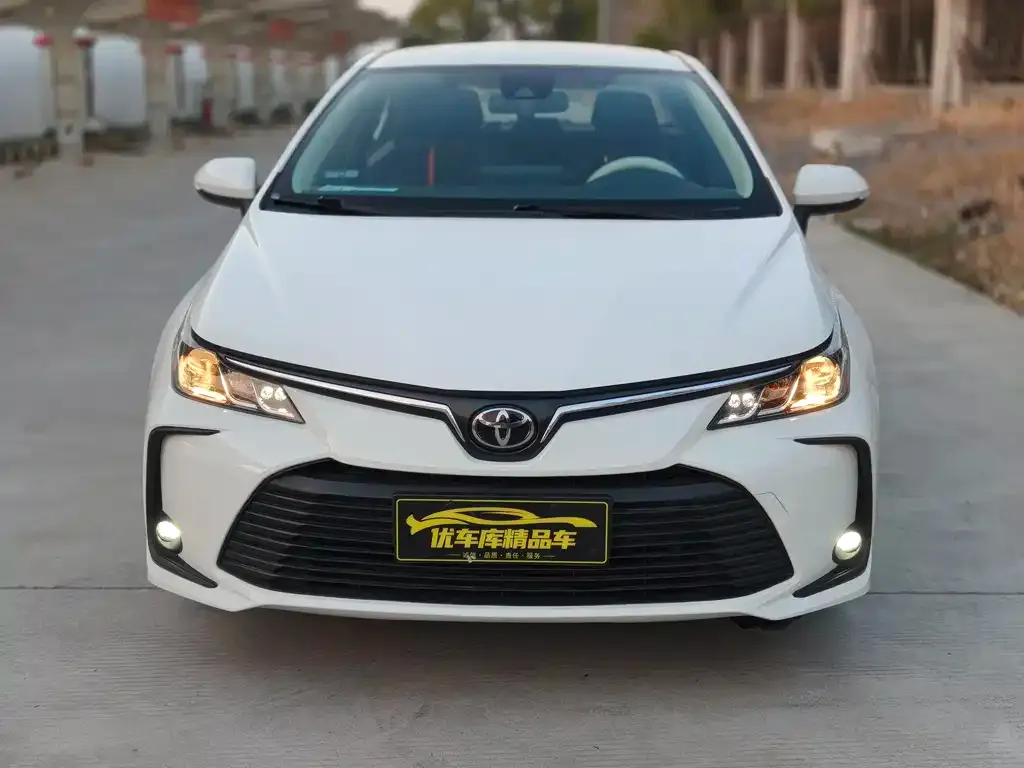 Toyota Corolla 2022 из CN, фото 2