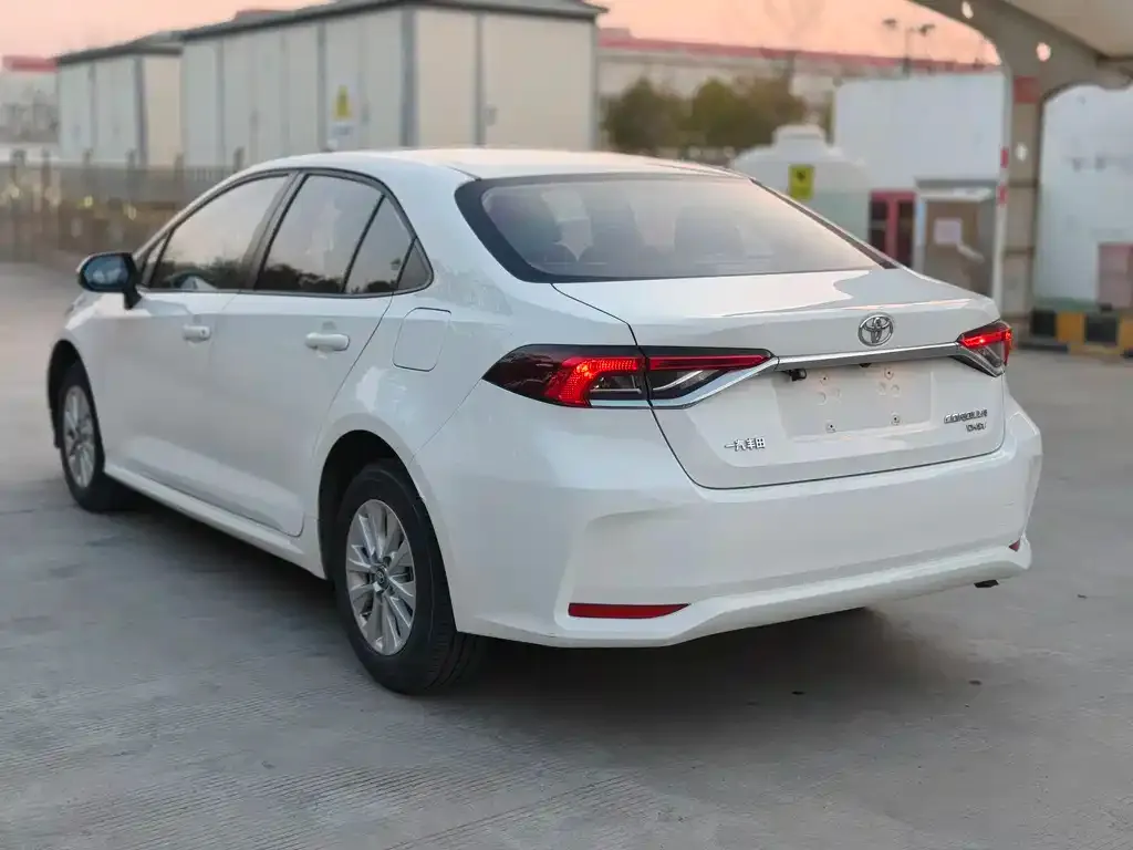 Toyota Corolla 2022 из CN, фото 3