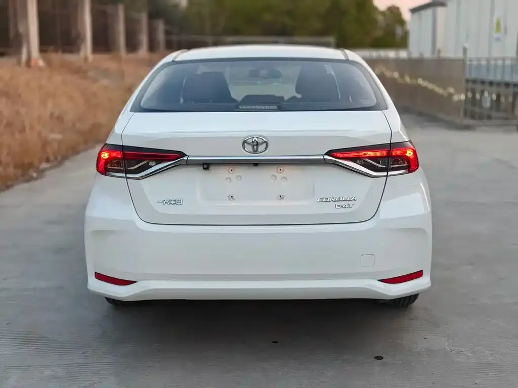 Toyota Corolla 2022 из CN, фото 8